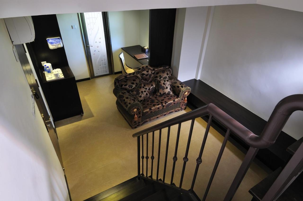 Ernes Hotel Perai Extérieur photo